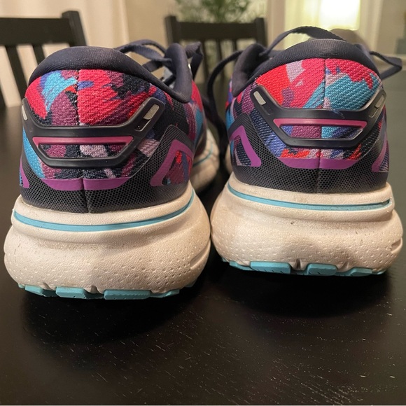 Brooks running shoes - Picture 5 of 5